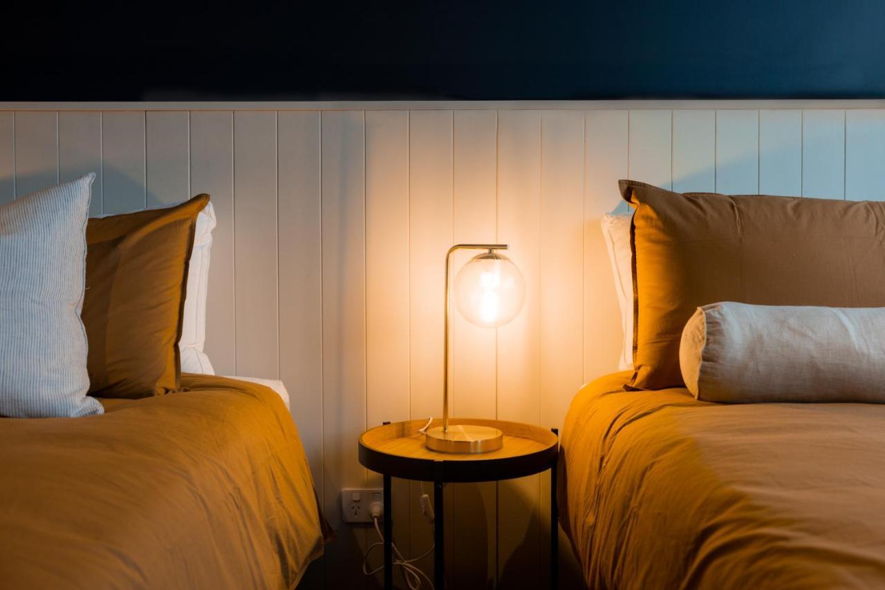 The Cobbler Hotel Wellington Extérieur photo